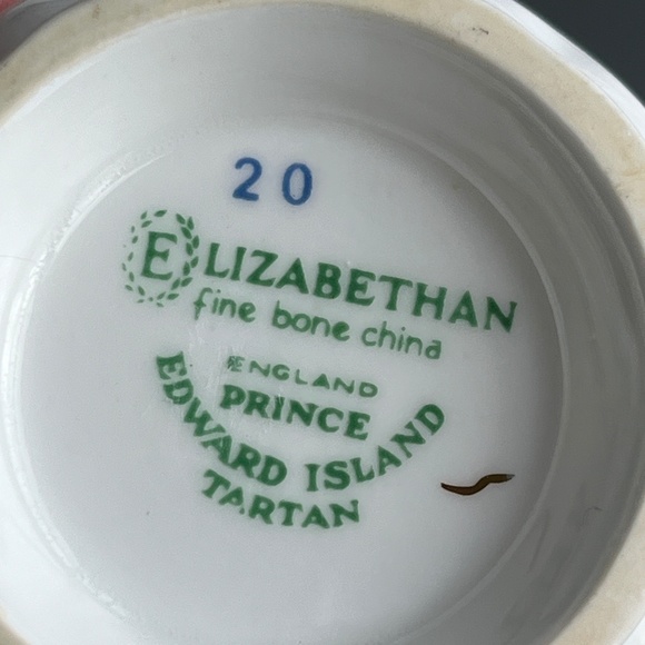 Prince Edward Island tartan tea cup & saucer, English bone china, by Elizabethan - Picture 9 of 14